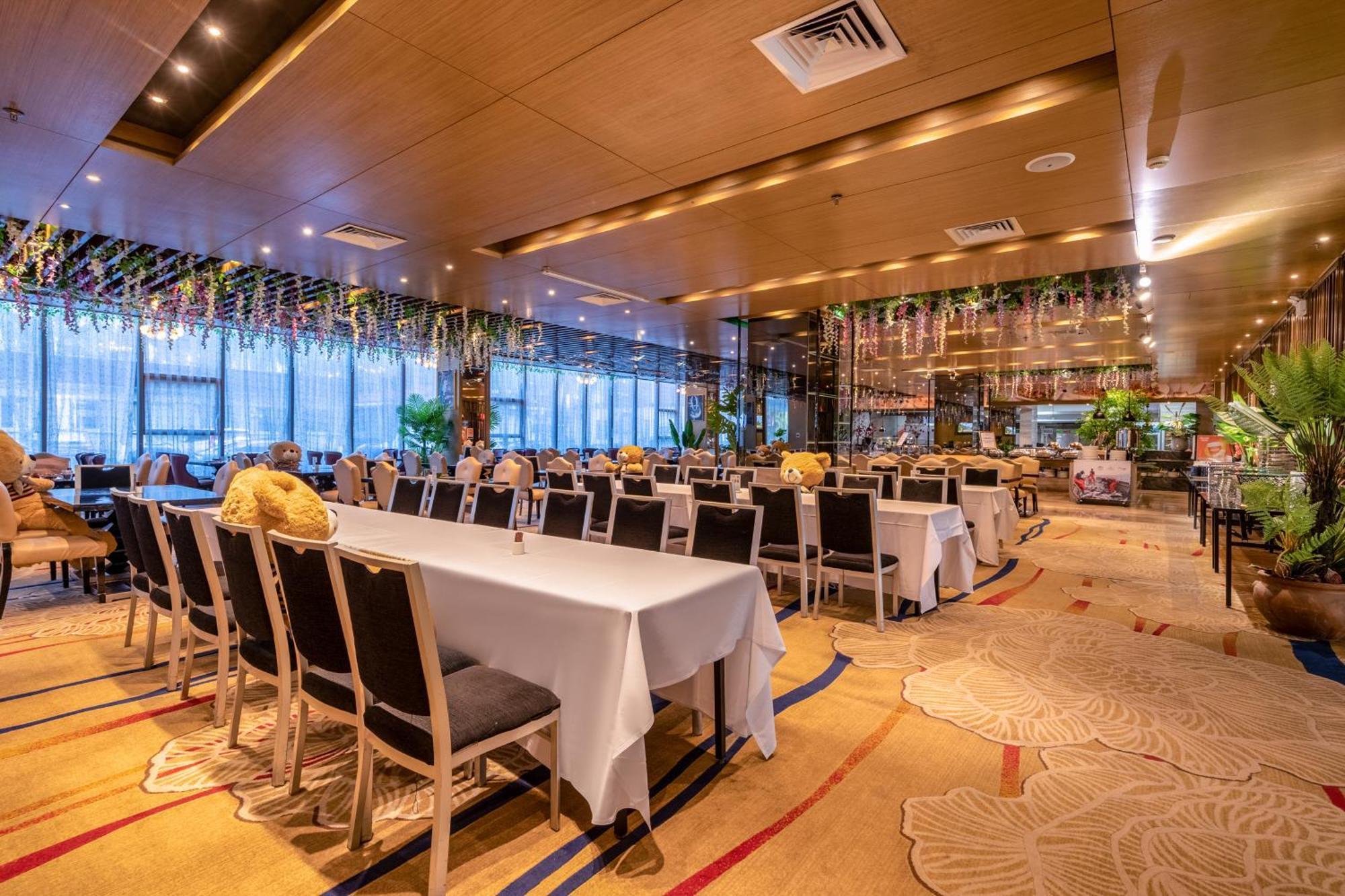 Easeland Hotel Guangzhou Exterior photo